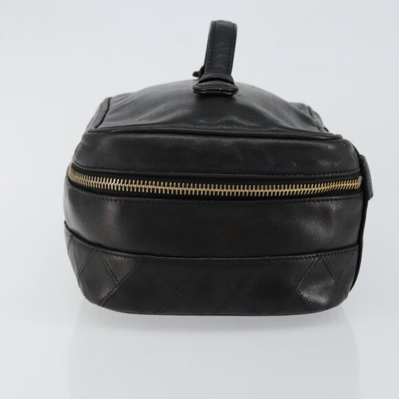CHANEL Matelasse Vanity Pouch Lamb Skin Black Gold CC Auth - Picture 12 of 16